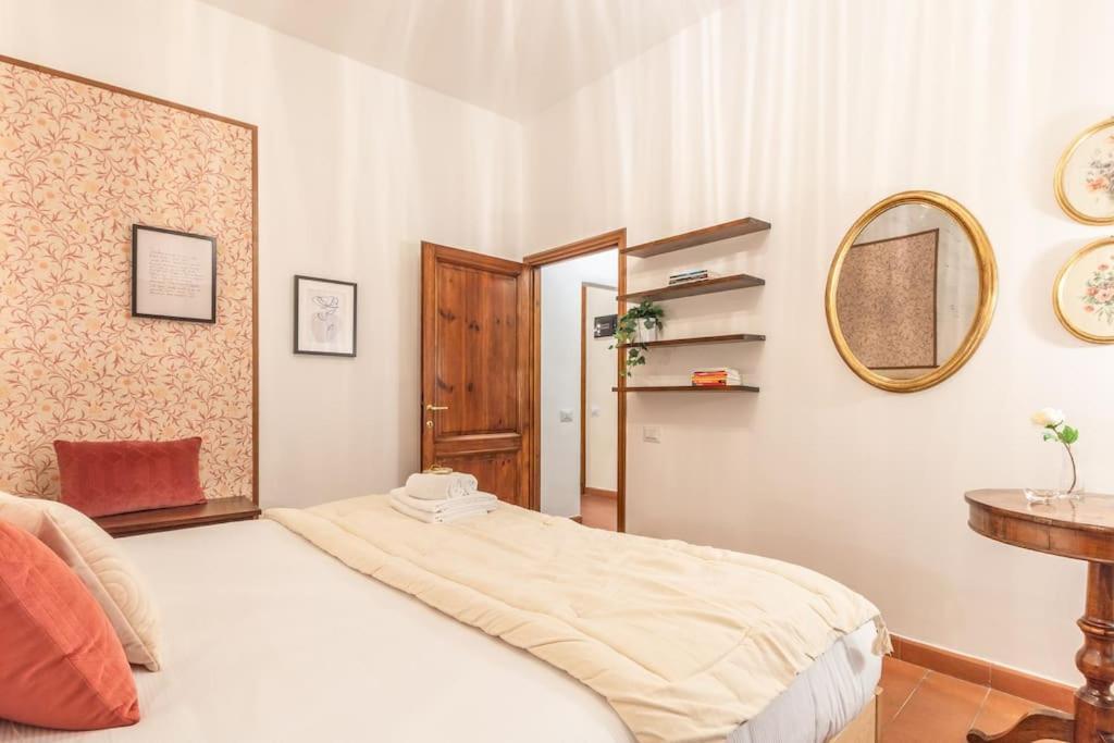 Santarosa Five Senses Apartment ฟลอเรนซ์ ภายนอก รูปภาพ