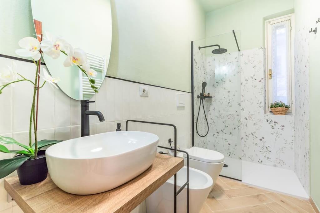 Santarosa Five Senses Apartment ฟลอเรนซ์ ภายนอก รูปภาพ